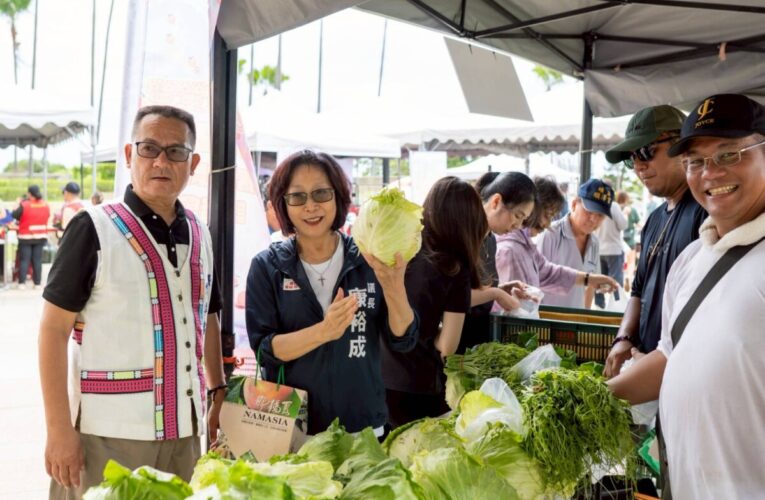 那瑪夏水蜜桃評鑑會夢時代登場 高市議長康裕成力挺原鄉農產