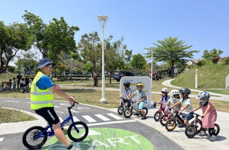 路竹幼兒園從遊戲中落實學童交通安全  實際體驗兒童交通公園