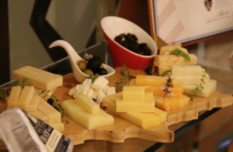亞洲首家與美乳品出口協會合作 高餐大辦理國際乳酪認證照