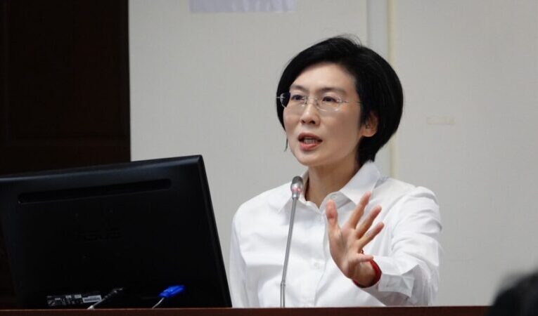 林岱樺關心農民退休儲金條例修正，陳駿季部長允諾將補助獎勵措施鏈結農退儲金