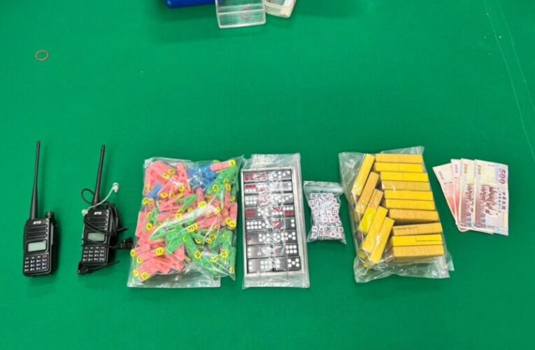 歸仁警破獲關廟天九牌賭場   破門一舉逮32人