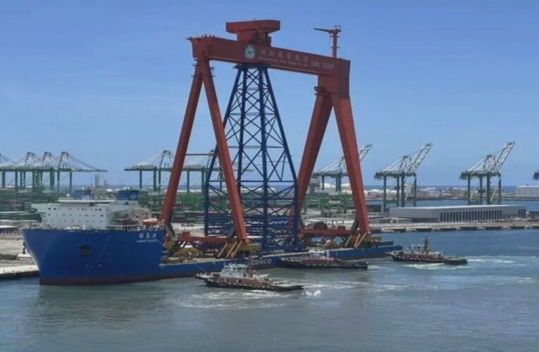 高雄港超大天車引「CHINA」製爭議　 航港局澄清：無陸製晶片與通訊設備 資安無虞