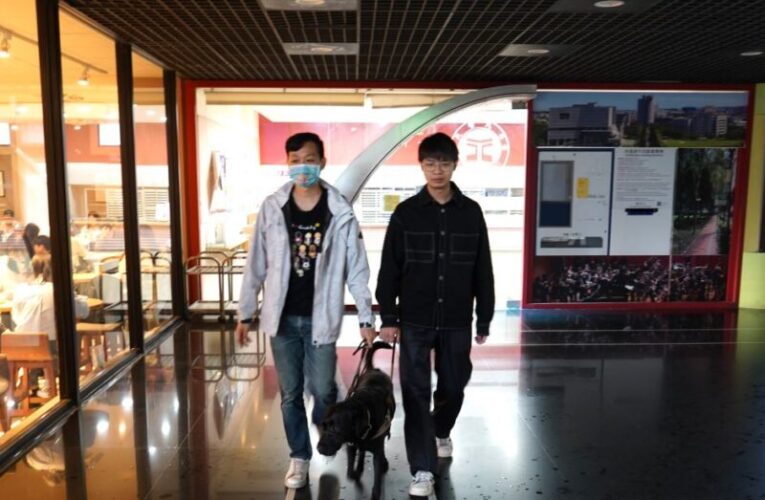 導盲犬進校園　元智大學推動共融與理解辦特教宣導週