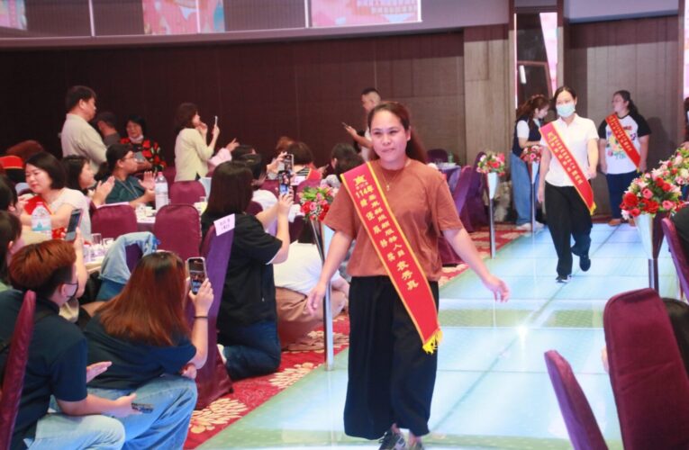 「愛心無界 關懷無限」　饒慶鈴表揚49名照服人員及寄養家庭