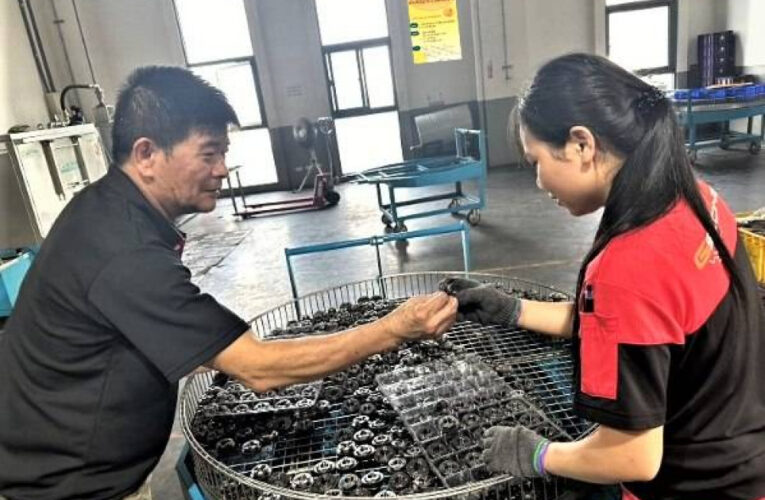 中分署助企業回聘退休職人傳承經驗與技術  每名雇主每年最高補助50萬元
