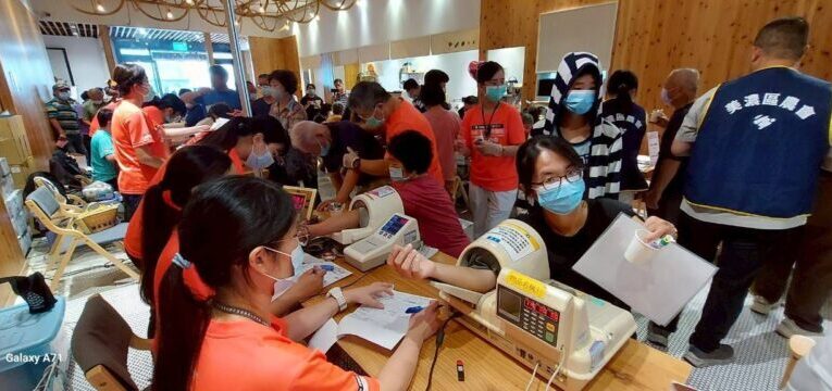 高市農業局攜手小港醫院推動免費農民職病健檢 走入田間守護在地健康