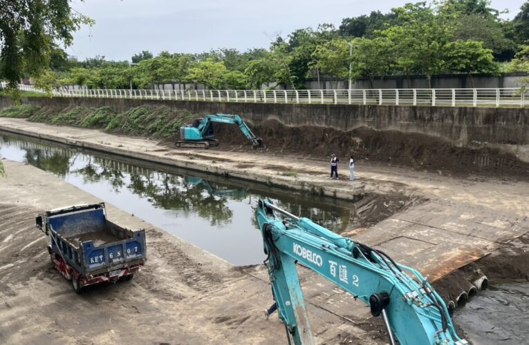 鳳山溪進行清淤 提升區域排水效能