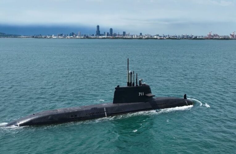 台船公司:「海鯤軍艦」進行第二次浮航海試順利