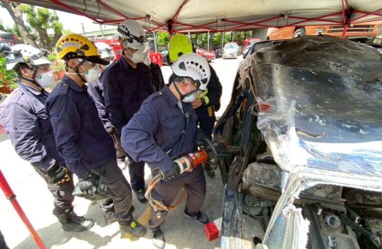 強化國道事故應變力 高市消防第四大隊辦理車禍救援常訓