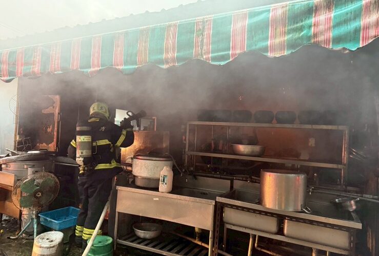 美濃區餐飲店火警  消防隊搶救得宜無人傷亡