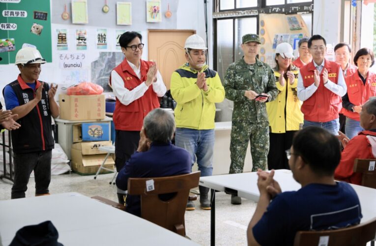 中颱丹娜絲來襲  陳其邁趕赴桃源山區視察防颱整備、關心居民預防性撤離