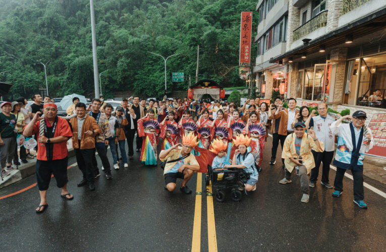2025 西拉雅夏日山車祭登場 眾人齊拉山車慶典氛圍濃