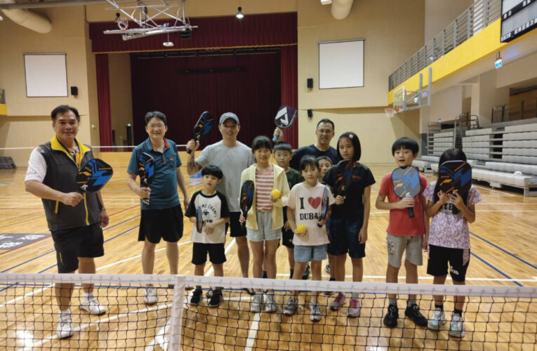 羽你童樂×球來就PICK 金大暑期雙營隊揮拍迎夏日