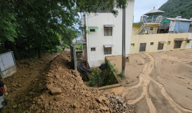 連日暴雨！ 南投埔里土石流沖進民宅