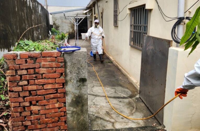 旗津污水爆管致住戶淹水　高市府聯手國軍百人清淤復原