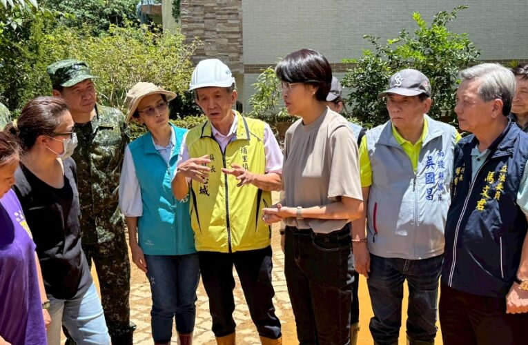 埔里鎮墘溪路土石流災情　國軍縣長鎮長都來救災