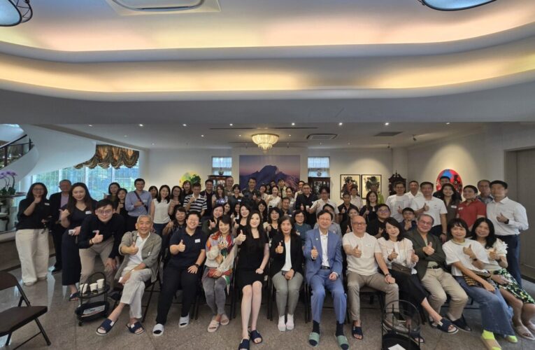 從1500元到50億新幣版圖　V3集團主席沈財福談創業心法　童振源盛讚品牌傳奇