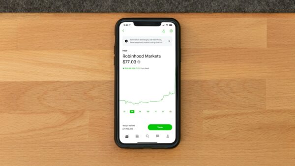 美債配８％不是夢？00768B將配息帶動外資買盤！10日持股暴增六成，勢頭勝兩大龍頭