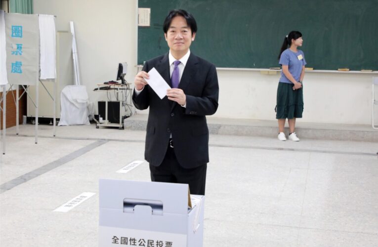 823全國性公投 總統賴清德、市長黃偉哲、陳其邁、澎湖縣長陳光復 投下神聖一票