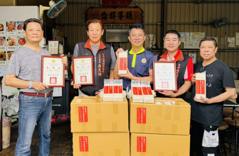 苗栗榮服處感謝雪中送炭協會捐贈愛心米關懷榮民眷