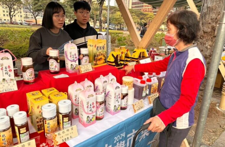 高雄八月神農市集「國產鮮乳、龍眼蜜」好味登場