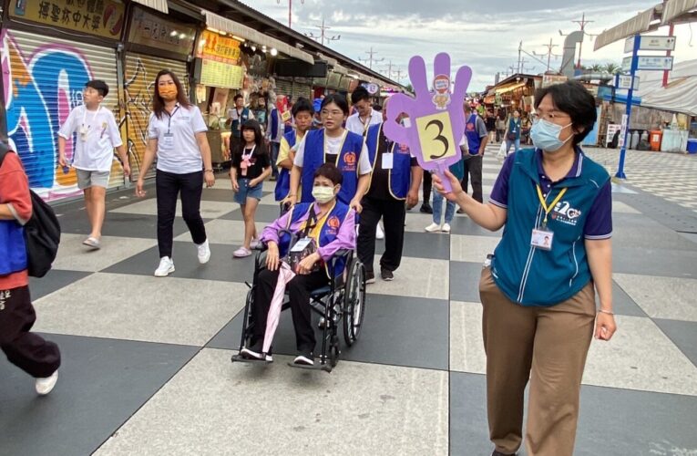 點亮獨老夜　老家協會陪長輩鬥陣迺夜市