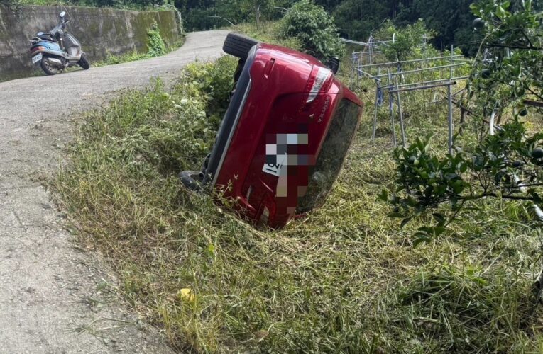 導航帶錯路？石岡蜿蜒小巷再傳車輛滑落意外