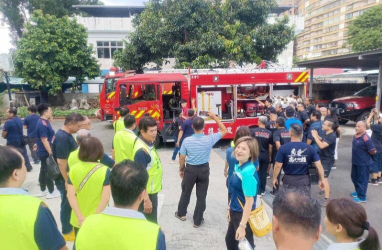 高雄左營與苗栗義消分隊互訪交流共享救災經驗