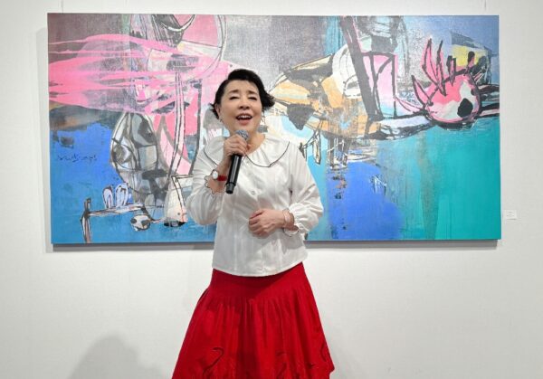 郭博州創作個展    簡文秀高歌祝賀滿滿溫情