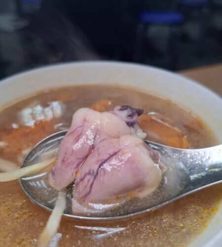 【台北美食報導】必比登名單上的排隊傳奇──大同區「賣麵炎仔」