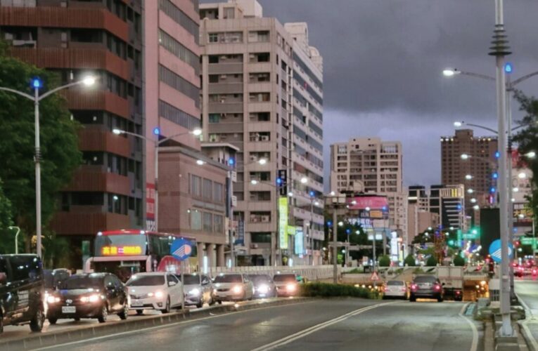 中正地下道東向外側快車道封閉11小時 搶修抽水機管線