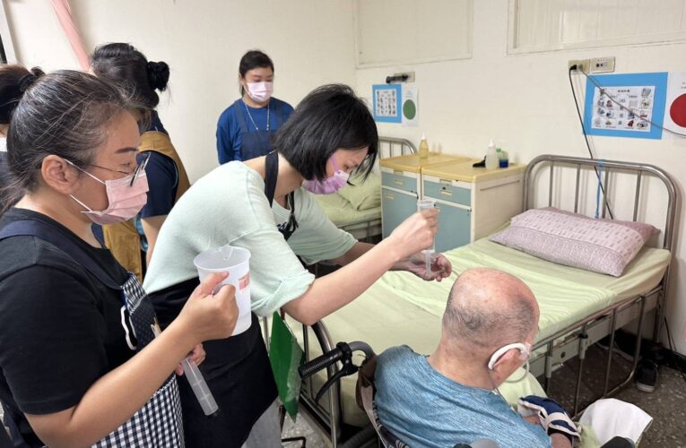 基隆市第8期照顧服務員訓練專班結訓　助力長照人力培育