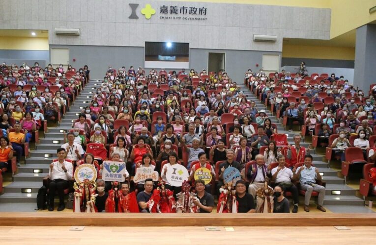 失智防治講座爆滿　中醫權威賀慕竹自然養生法獲熱烈迴響