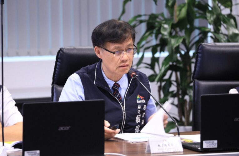 向教師致上最敬禮　盧市長宣布：敬師禮券600元加碼至1千元並擴大發放象