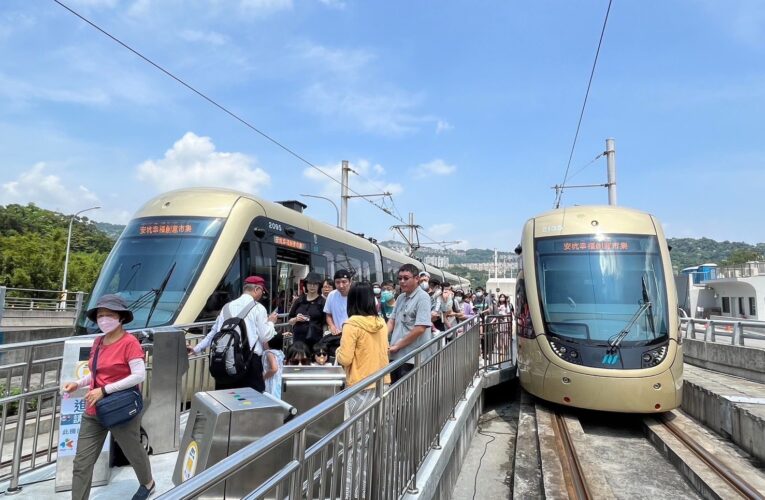 響應922世界無車日　「1塊」搭輕軌綠色出遊