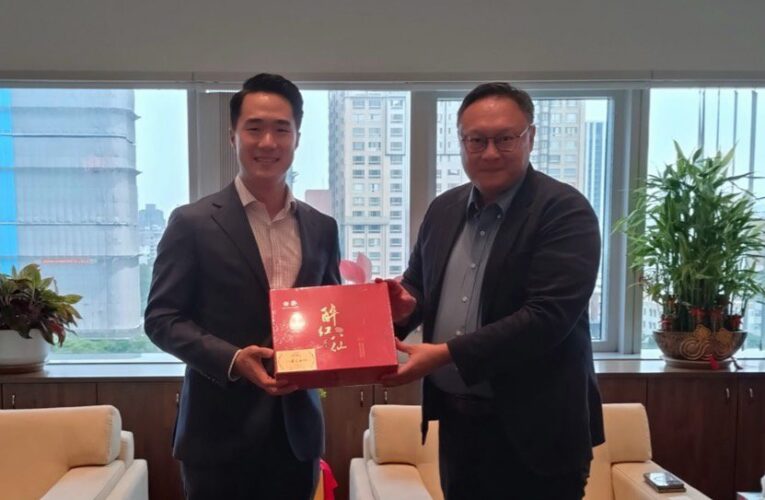 新加坡駐台北商務辦事處蕭偉雄副代表拜會中市府　鄭副市長盼深化經貿文化合作