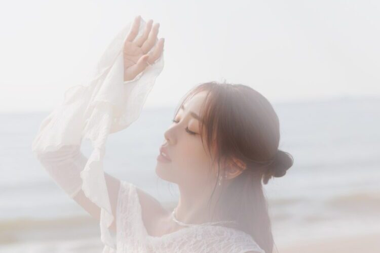 艾薇新歌藏洋蔥 寄託對阿公的思念與溫柔祝福