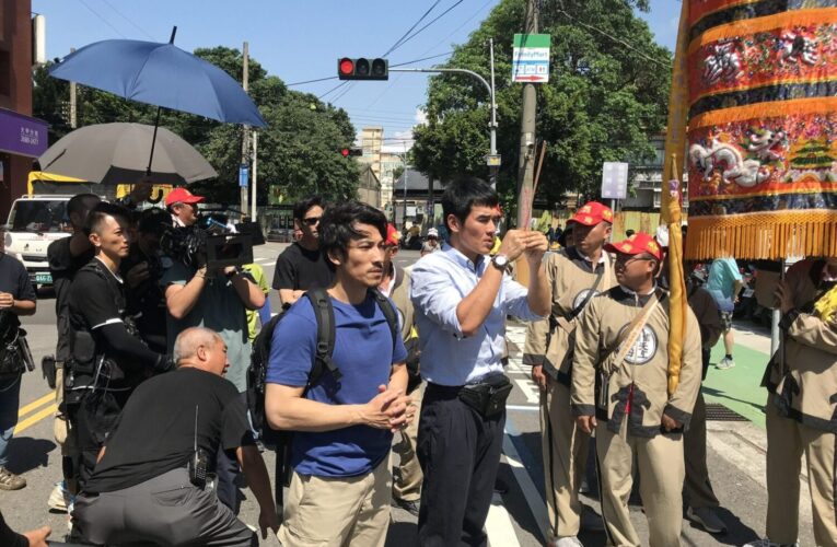 連炳發 楊一展鑽轎底「有媽祖保佑」雙雙封金鐘 越南粉絲募款賀影帝榮耀歸國