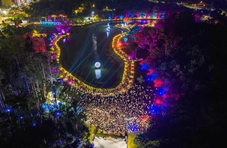 「嘉義市光織影舞」從早到晚都美　中秋連假吸引32萬人次