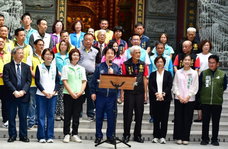 賴清德總統蒞臨伸港福安宮參香祈福　王縣長不忘宣傳把握機會來看設計展