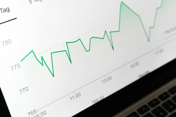 該買00924還是00662?：一表看懂五大百億美股ETF！