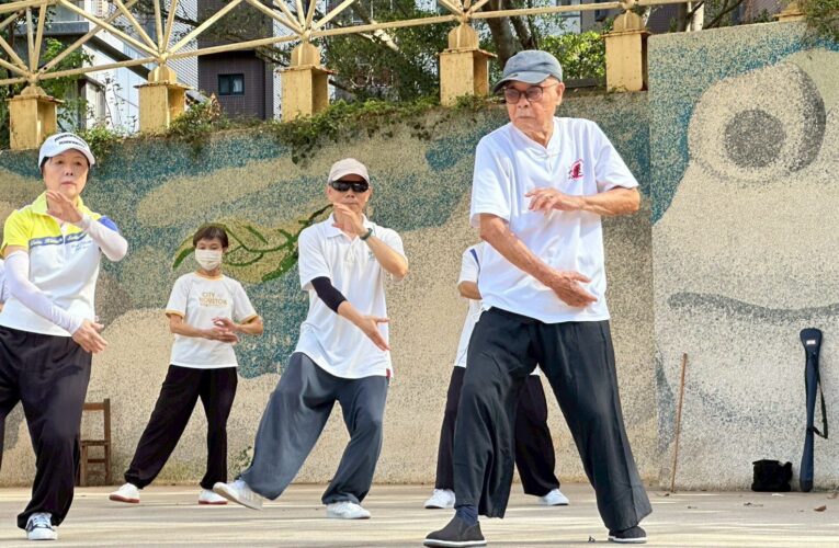 102歲人瑞沈軏　書法、太極、廚藝樣樣精通　侯友宜重陽前夕獻祝福