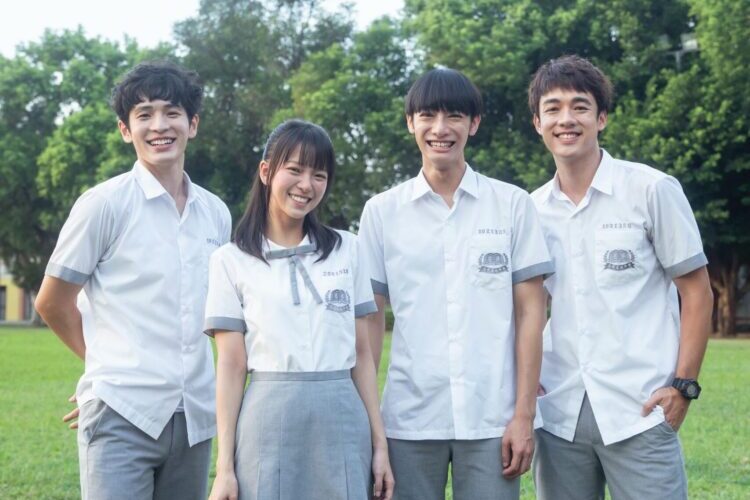 她想去「朝聖」、他想「刷馬桶」 《夜半11點學校見》CP戲外超反差