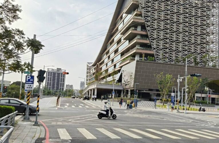 高市地政局克服缺工難題！曹謹路如期通車  鳳山交通環狀網成形