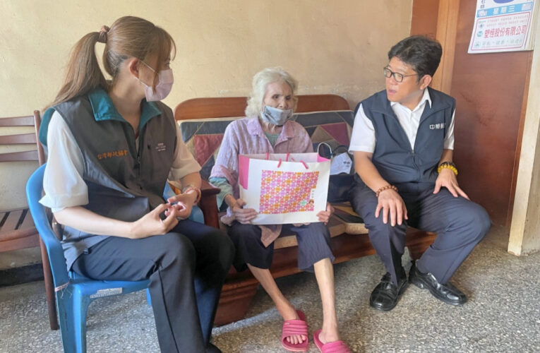 郵你真好、郵愛關懷　台灣郵政協會攜手竹郵改善獨居長者居住環境