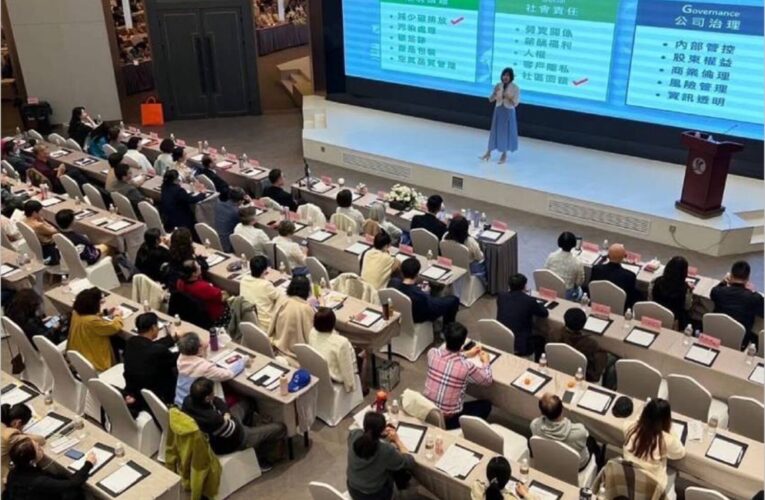 響應10月1日世界素食日 黃詠雪博士首推「桌碳」理念──以餐桌實踐碳中和 友善地球從飲食開始