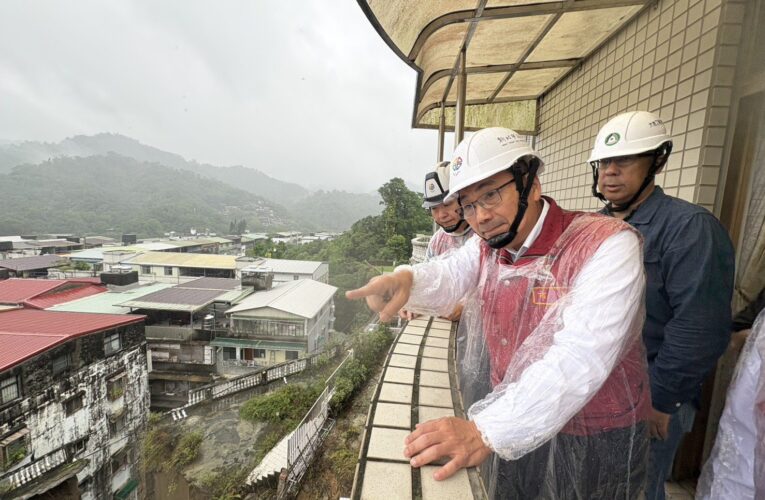 豪雨釀社區擋土牆坍塌急撤108人　侯友宜勘災：盡速恢復居民正常生活