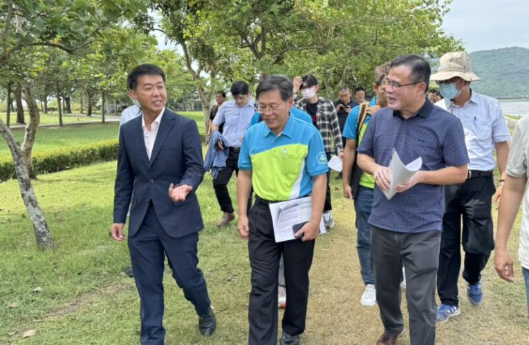許智傑考察鳳山、阿公店水庫光電案場  確保水質安全無虞