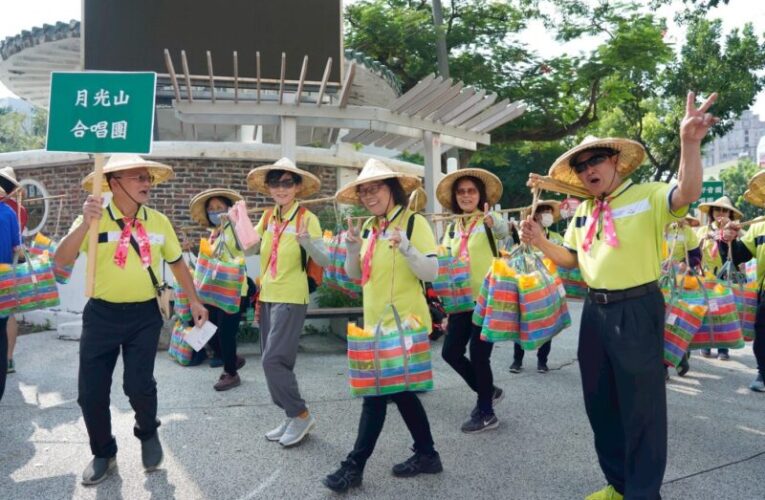 高雄客委會「風神四甲子」活動  千人挑擔傳承客家精神
