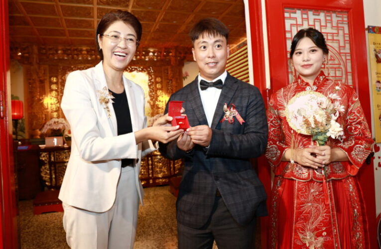 文武廟集團婚禮新中式主題  許淑華縣長見證30對佳偶幸福時刻